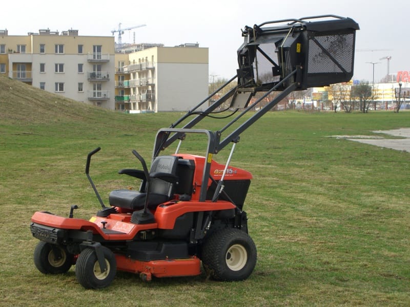 Kubota GZD15 Zero Turn Mower commercial mowing applications