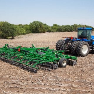 GreatPlains//TMTURBOMAXRigidVerticalTillagedoingthegood
