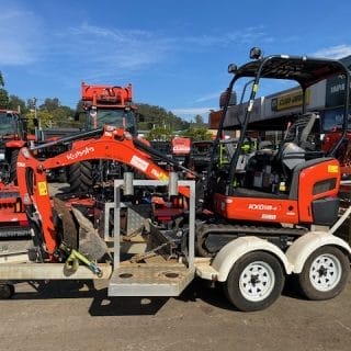 Kubota KX018-4 on Trailer